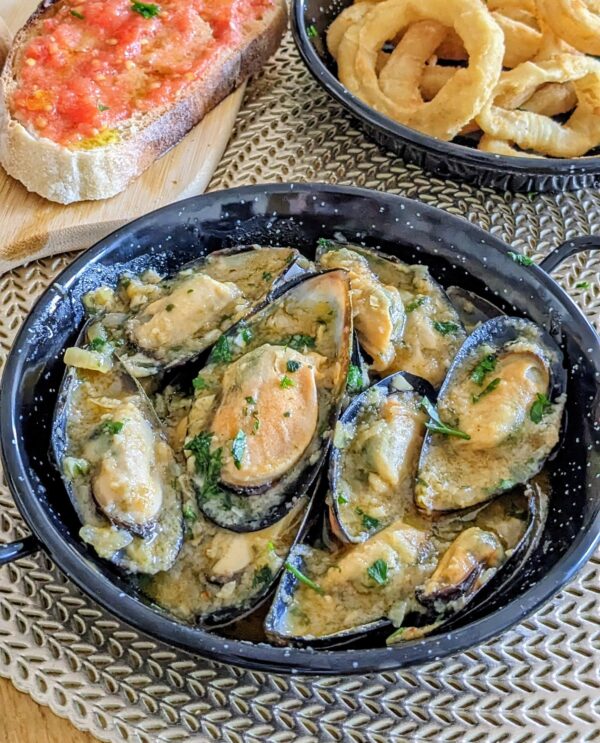 Mussels "A La Marinera"